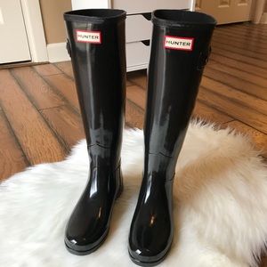 Hunter Rainboots Black Size 6